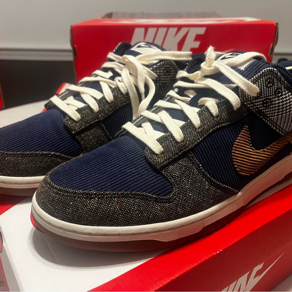 Nike corduroy dunks